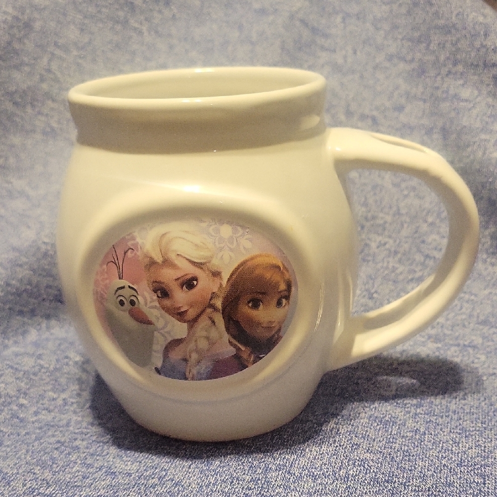 Disney Frozen Character Mug. Very good condition. Unique shape. Limited flaws